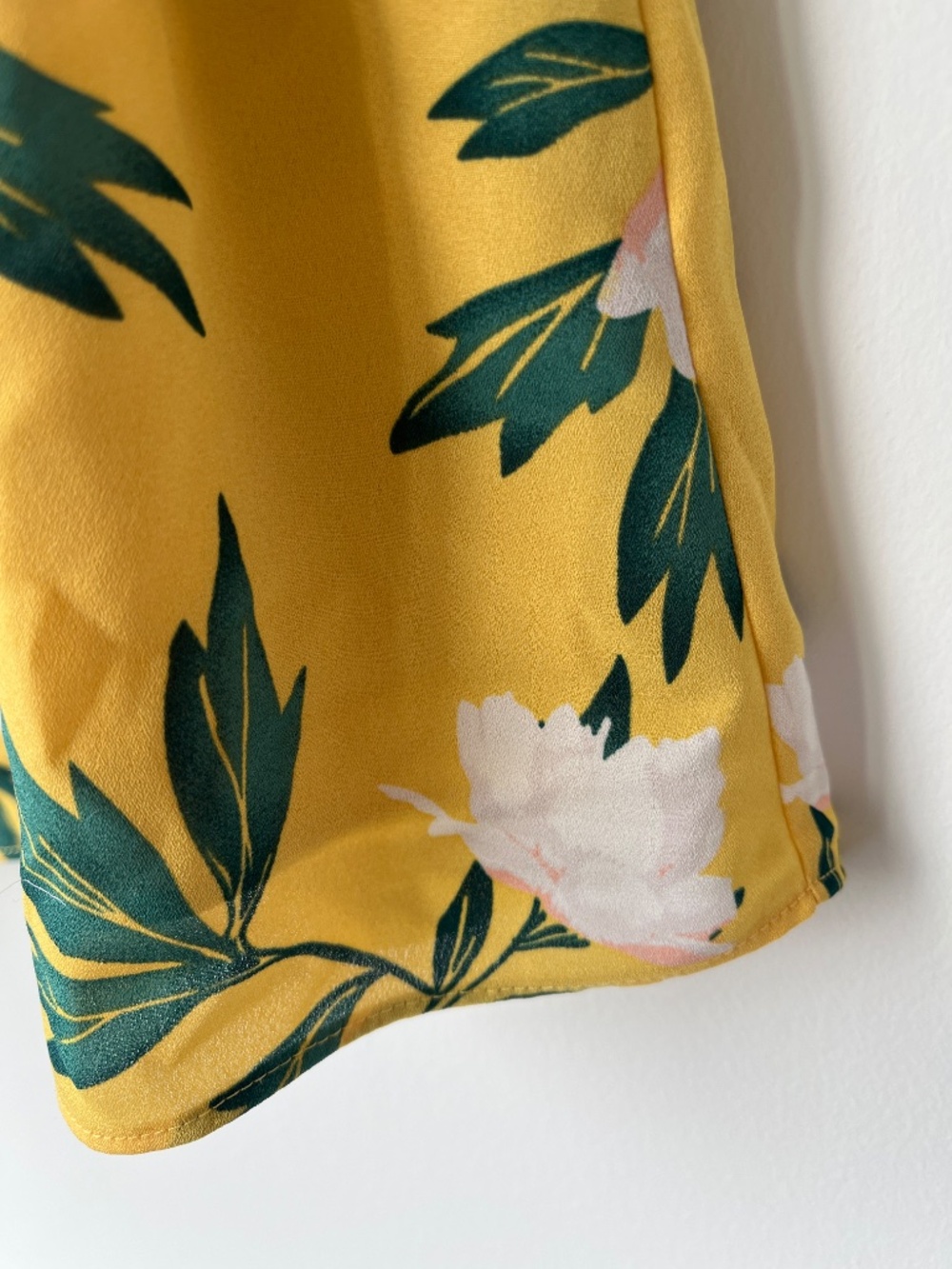 RW & Co Cropped Cami - Picture 10 of 13